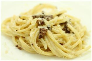 Spaghetti Carbonara med hvidløg