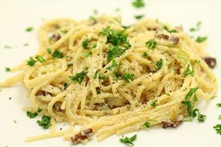 Spaghetti alla carbonara med hvidvin